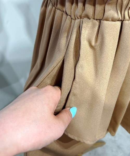 Futier land（フューティアランド）の「ウエストフリルショートオールインワン（つなぎ/オールインワン・レディース・ブラック/ベージュ/グレー・FREE）」の17枚目の写真