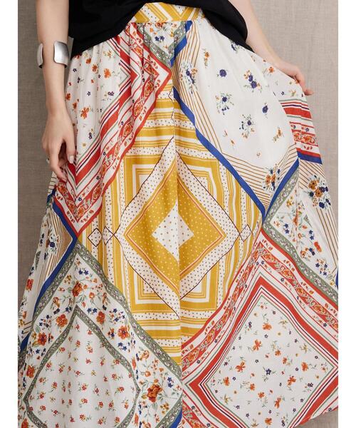 AMERICAN HOLIC（アメリカンホリック）の「パネル柄スカート（スカート・レディース・マルチ・L）」の4枚目の写真