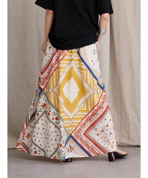 AMERICAN HOLIC（アメリカンホリック）の「パネル柄スカート（スカート・レディース・マルチ・L）」の5枚目の写真