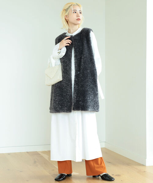 BeAMS DOT（ビームスドット）の「【WEB限定】BeAMS DOT / プードル ボア ロングベスト（ベスト・レディース・ベージュ/グレー系その他・FREE）」の11枚目の写真