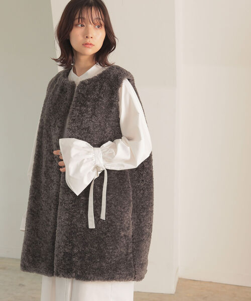 BeAMS DOT（ビームスドット）の「【WEB限定】BeAMS DOT / プードル ボア ロングベスト（ベスト・レディース・ベージュ/グレー系その他・FREE）」の22枚目の写真