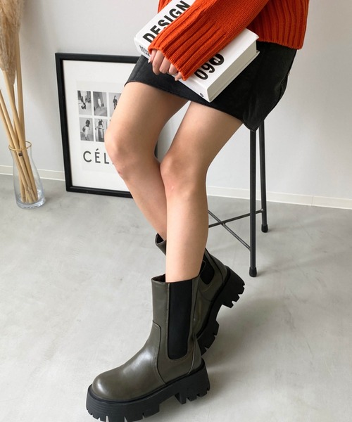 moment+（モーメントプラス）の「【累計販売数2万足突破！】厚底サイドゴアブーツ（ブーツ・レディース・ブラック/カーキ/アイボリー/ブラウン・LL/S/M/L）」の9枚目の写真