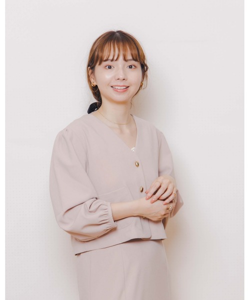 flower（フラワー）の「スモーキーショートジャケット（ノーカラージャケット・レディース・ベージュ/ブラウン・FREE）」の9枚目の写真