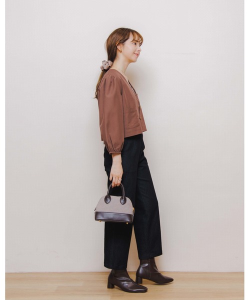 flower（フラワー）の「スモーキーショートジャケット（ノーカラージャケット・レディース・ベージュ/ブラウン・FREE）」の12枚目の写真