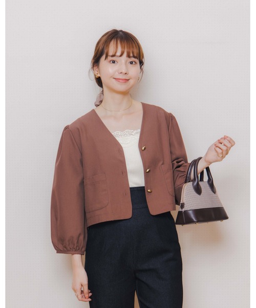 flower（フラワー）の「スモーキーショートジャケット（ノーカラージャケット・レディース・ベージュ/ブラウン・FREE）」の16枚目の写真