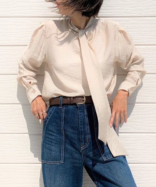 Q(キュー)の「ティンカーベルブラウス(シャツ/ブラウス・レディース・ホワイト/ベージュ・MEDIUM)」の1枚目の写真