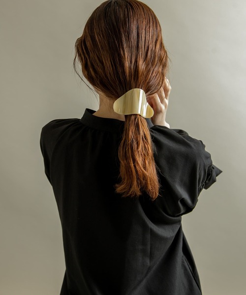 SMELLY(スメリー)の「ウェーブワイドハサミバンス(バレッタ/ヘアクリップ・レディース・ベージュ/グリーン/グレー系その他・-)」の21枚目の写真