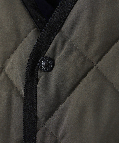TAION（タイオン）の「【TAION × HOUSE HOLD / タイオン】別注 キルティングダウンジャケット（ダウンジャケット/コート・メンズ・カーキ/ブラック/ベージュ・4/3/2）」の19枚目の写真