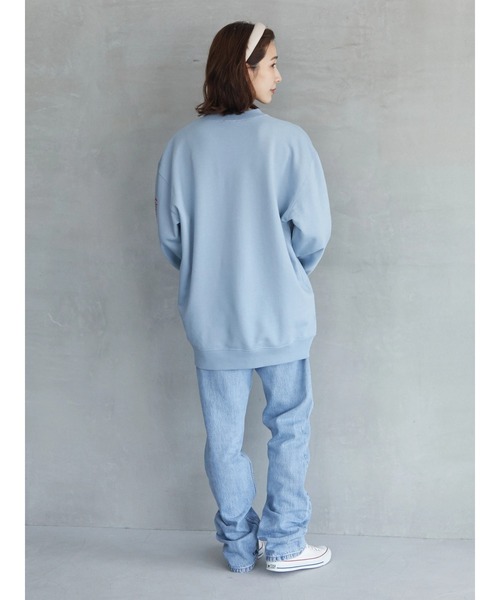 Green　Parks（グリーンパークス）の「【UNISEX】■STRANGER THINGS RINK-O-MANIA（スウェット・レディース・ブルー・FREE）」の5枚目の写真