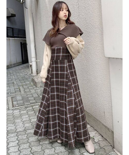 dazzlin（ダズリン）の「レースアッブ長袖ショートボレロⅡ（カーディガン/ボレロ・レディース・ブラック/レッド/ブルー/ブラウン/ベージュ・FREE）」の11枚目の写真