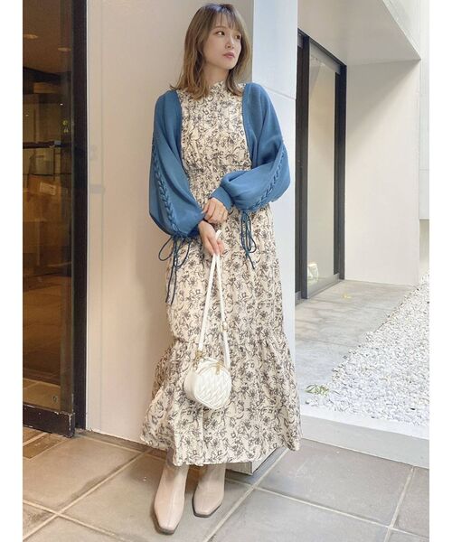 dazzlin（ダズリン）の「レースアッブ長袖ショートボレロⅡ（カーディガン/ボレロ・レディース・ブラック/レッド/ブルー/ブラウン/ベージュ・FREE）」の13枚目の写真