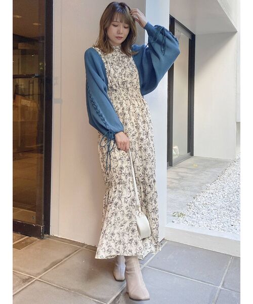 dazzlin（ダズリン）の「レースアッブ長袖ショートボレロⅡ（カーディガン/ボレロ・レディース・ブラック/レッド/ブルー/ブラウン/ベージュ・FREE）」の9枚目の写真