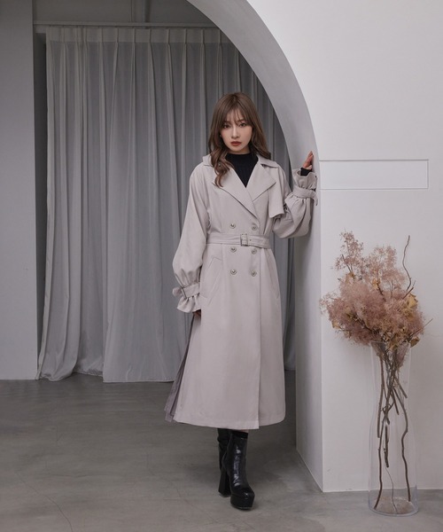 ANDGEEBEE（アンジービー）の「プリーツトレンチコート（トレンチコート・レディース・グレー・MEDIUM）」の7枚目の写真