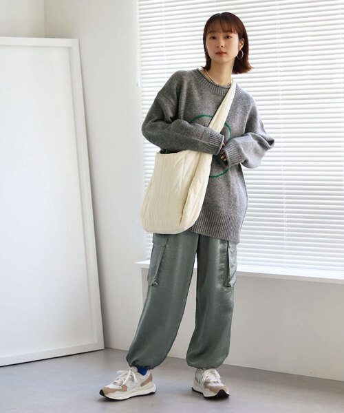 SLOBE citron.(スローブシトロン)の「SLOBE citron.キャラクタージャガードBIGニット(ニット/セーター・レディース・アイボリー/グレー・FREE)」の6枚目の写真