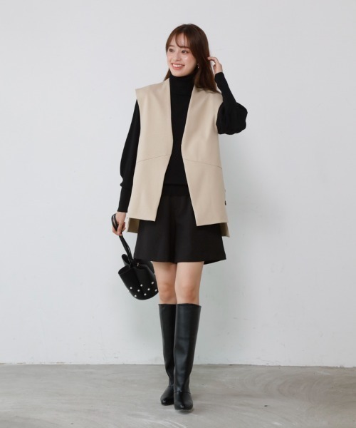 M.deux(エムドゥ)の「サイドボタンカラーレスジレ(ベスト・レディース・ベージュ/ブラック・MEDIUM)」の16枚目の写真