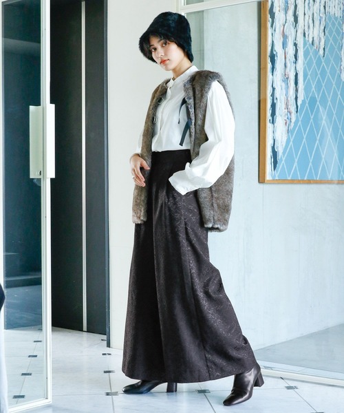 RAGEBLUE（レイジブルー）の「【WEB限定】ジャガード柄ワイドフレアパンツ（スラックス・レディース・ブラック/グリーン・FREE）」の5枚目の写真