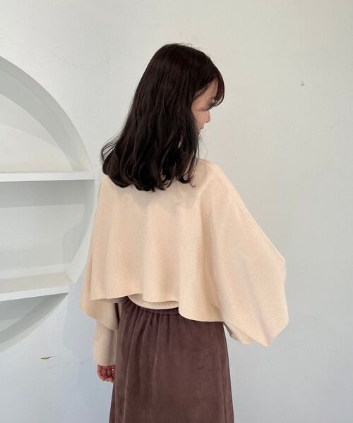 MAJESTIC LEGON（マジェスティックレゴン）の「ハイネックケープセットニット（ニット/セーター・レディース・モカ/アイボリー/グレー/ライトグレー・MEDIUM）」の11枚目の写真