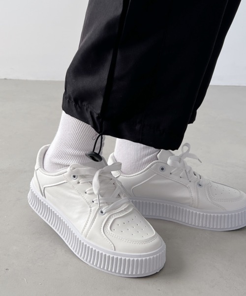 CLEA(クレア)の「レトロ配色厚底スニーカー(スニーカー・レディース・ホワイト/アイボリー・M/L/M/L/L/XL)」の7枚目の写真