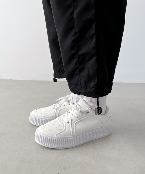 CLEA(クレア)の「レトロ配色厚底スニーカー(スニーカー・レディース・ホワイト/アイボリー・M/L/M/L/L/XL)」の4枚目の写真