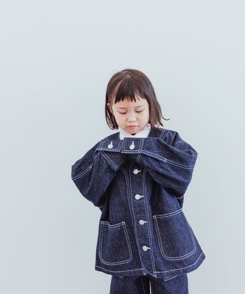 LOWRYS FARM(ローリーズファーム)の「Cデニムカバーオール 177889(カバーオール・キッズ・ネイビー/ブルー・110cm/140cm/150cm/120cm/130cm)」の2枚目の写真