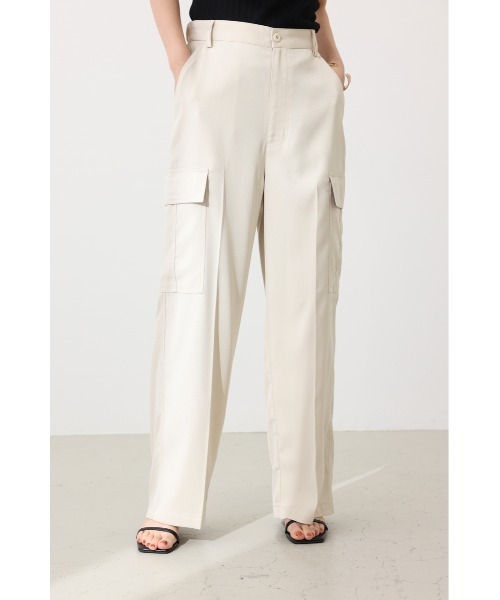 crie conforto（クリーコンフォルト）の「センタープレスカーゴパンツ（カーゴパンツ・レディース・グレイッシュベージュ/カーキ/ネイビー・SMALL/MEDIUM）」の2枚目の写真