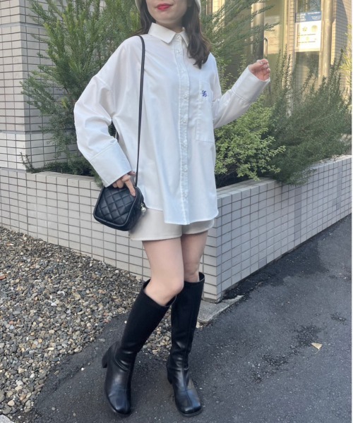 OLIVE des OLIVE（オリーブデオリーブ）の「【WEB限定カラー有】マントスリーブゆるシャツ（シャツ/ブラウス・レディース・ストライプ/ワンウォッシュ/オフホワイト/サックスブルー・FREE）」の15枚目の写真