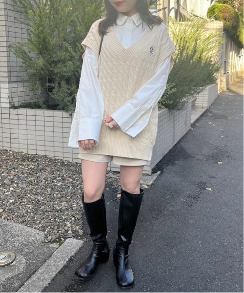 OLIVE des OLIVE（オリーブデオリーブ）の「【WEB限定カラー有】マントスリーブゆるシャツ（シャツ/ブラウス・レディース・ストライプ/ワンウォッシュ/オフホワイト/サックスブルー・FREE）」の5枚目の写真