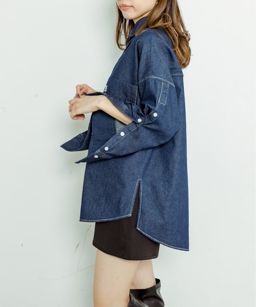 OLIVE des OLIVE（オリーブデオリーブ）の「【WEB限定カラー有】マントスリーブゆるシャツ（シャツ/ブラウス・レディース・ストライプ/ワンウォッシュ/オフホワイト/サックスブルー・FREE）」の22枚目の写真