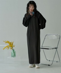 タックスリーブVネックワンピース