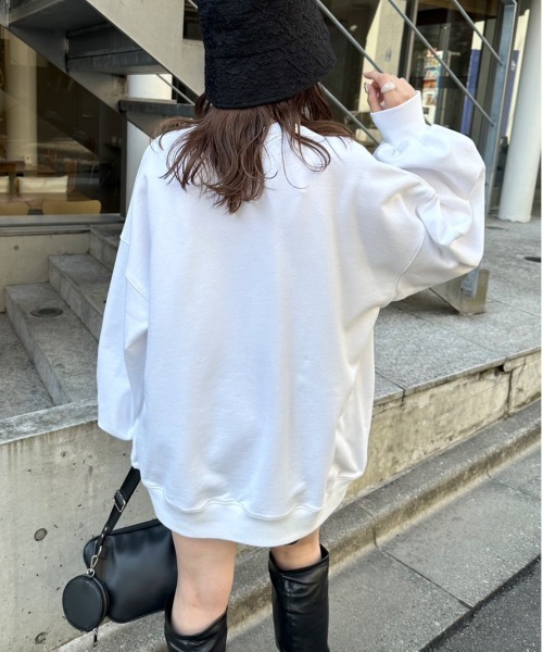 OLIVE des OLIVE（オリーブデオリーブ）の「【WEB限定】犬プリントスウェット（スウェット・レディース・ネイビー/オフホワイト/オートミール・FREE）」の15枚目の写真