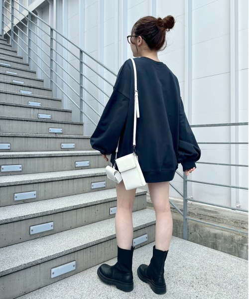 OLIVE des OLIVE（オリーブデオリーブ）の「【WEB限定】犬プリントスウェット（スウェット・レディース・ネイビー/オフホワイト/オートミール・FREE）」の22枚目の写真