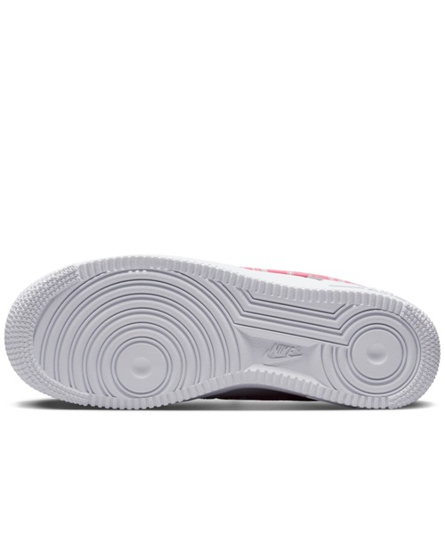 NIKE（ナイキ）の「ナイキ エア フォース 1 '07 ウィメンズシューズ / Nike Air Force 1 '07 Women's Shoes（スニーカー・レディース・ベビーピンク・24.5/25/22.5/23.5/26.5/25.5/24/23/26）」の7枚目の写真