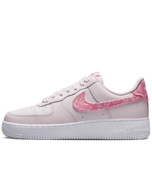 NIKE（ナイキ）の「ナイキ エア フォース 1 '07 ウィメンズシューズ / Nike Air Force 1 '07 Women's Shoes（スニーカー・レディース・ベビーピンク・24.5/25/22.5/23.5/26.5/25.5/24/23/26）」の3枚目の写真