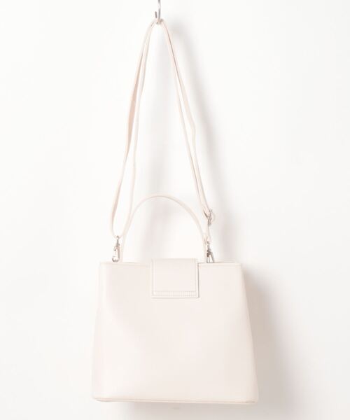 Q（キュー）の「スクエアミニバッグ（ハンドバッグ・レディース・カーキ/アイボリー/ネイビー・ONE SIZE）」の6枚目の写真