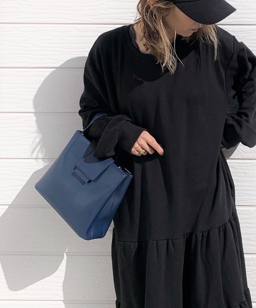 Q（キュー）の「スクエアミニバッグ（ハンドバッグ・レディース・カーキ/アイボリー/ネイビー・ONE SIZE）」の12枚目の写真