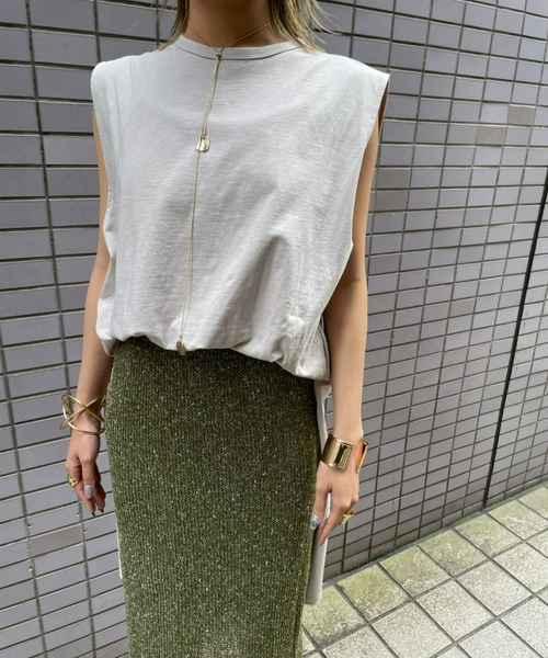 AIC.（エーアイシー）の「サイドスリットオーバーサイズタンクトップ/綿100%/ヘビーウェイト/7.8オンス（Tシャツ/カットソー・レディース・ブラック/オフホワイト/グレイッシュベージュ/その他・FREE）」の4枚目の写真