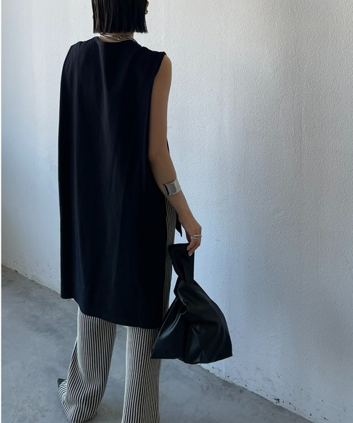 AIC.（エーアイシー）の「サイドスリットオーバーサイズタンクトップ/綿100%/ヘビーウェイト/7.8オンス（Tシャツ/カットソー・レディース・ブラック/オフホワイト/グレイッシュベージュ/その他・FREE）」の10枚目の写真