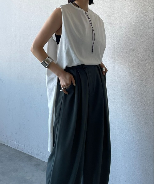 AIC.（エーアイシー）の「サイドスリットオーバーサイズタンクトップ/綿100%/ヘビーウェイト/7.8オンス（Tシャツ/カットソー・レディース・ブラック/オフホワイト/グレイッシュベージュ/その他・FREE）」の19枚目の写真