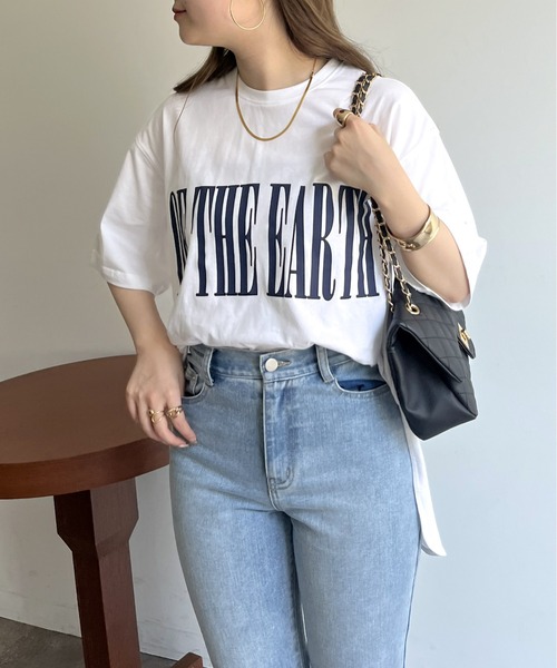 prose verse（プロズヴェール）の「ロゴプリントラウンドヘムTシャツ（Tシャツ/カットソー・レディース・チャコール/オフホワイト・MEDIUM）」の6枚目の写真