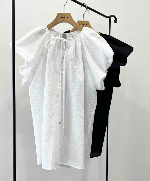 DIARIUM（ディアリウム）の「バルーンスリーブギャザーブラウス（シャツ/ブラウス・レディース・オフホワイト/ブラック・M）」の16枚目の写真