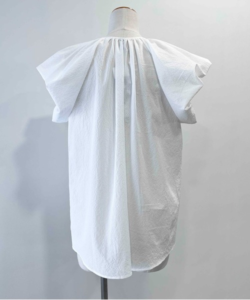 DIARIUM（ディアリウム）の「バルーンスリーブギャザーブラウス（シャツ/ブラウス・レディース・オフホワイト/ブラック・M）」の10枚目の写真