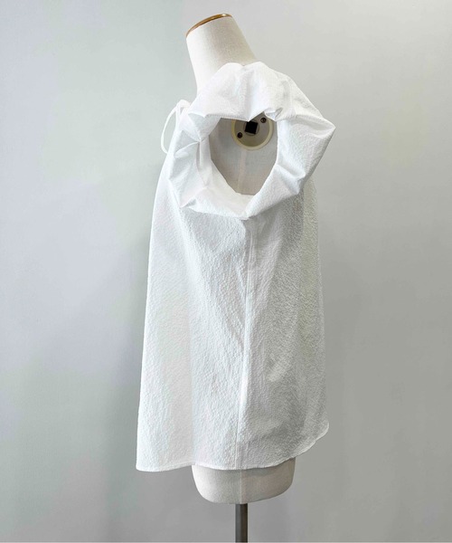 DIARIUM（ディアリウム）の「バルーンスリーブギャザーブラウス（シャツ/ブラウス・レディース・オフホワイト/ブラック・M）」の11枚目の写真