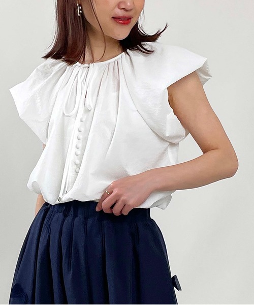 DIARIUM（ディアリウム）の「バルーンスリーブギャザーブラウス（シャツ/ブラウス・レディース・オフホワイト/ブラック・M）」の18枚目の写真