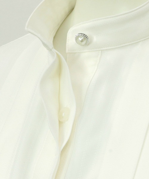 TOKYO SHIRTS（トウキョウシャツ）の「【吸水速乾】【COFREX】スタンドカラー ビジュー釦 七分袖ブラウス（ビジネスシャツ・レディース・ホワイト・S/LL/M/L）」の3枚目の写真