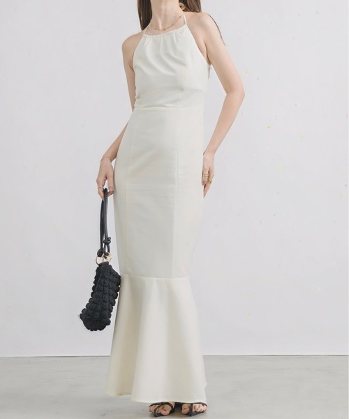 NEUNA（ヌナ）の「【挑戦しやすいアメスリワンピース！】3WAYアメスリキャミリボンシアートップスワンピース（ワンピース・レディース・アイボリー/ブラック・FREE/SMALL）」の11枚目の写真