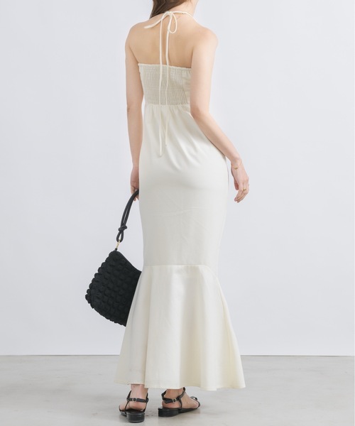 NEUNA（ヌナ）の「【挑戦しやすいアメスリワンピース！】3WAYアメスリキャミリボンシアートップスワンピース（ワンピース・レディース・アイボリー/ブラック・FREE/SMALL）」の12枚目の写真