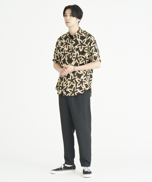 m's braque（エムズブラック）の「MS BRAQUE / 総柄レギュラーカラー