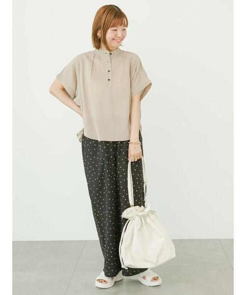 Lugnoncure（ルノンキュール）の「半袖バンドカラーシャツ（シャツ/ブラウス・レディース・ベージュ/オフホワイト/ネイビー・F）」の11枚目の写真