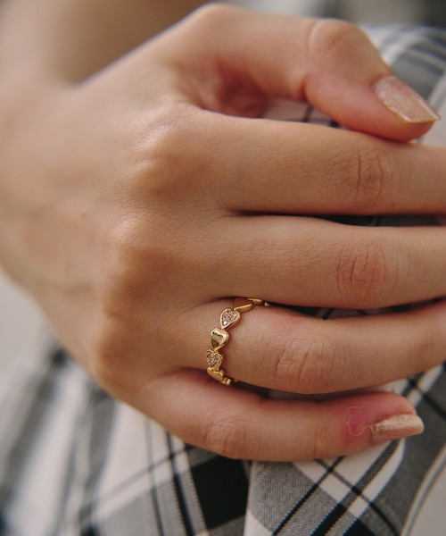 crafty(クラフティー)の「金属アレルギー/ハートジルコニアリング/サージカルステンレス(リング・レディース・ゴールド・FREE)」の4枚目の写真