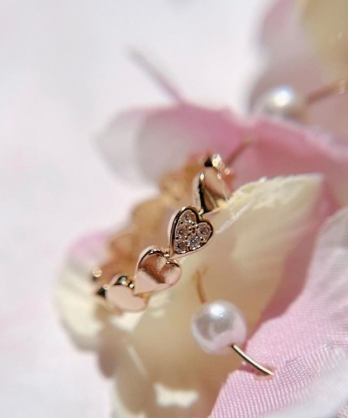 crafty(クラフティー)の「金属アレルギー/ハートジルコニアリング/サージカルステンレス(リング・レディース・ゴールド・FREE)」の13枚目の写真